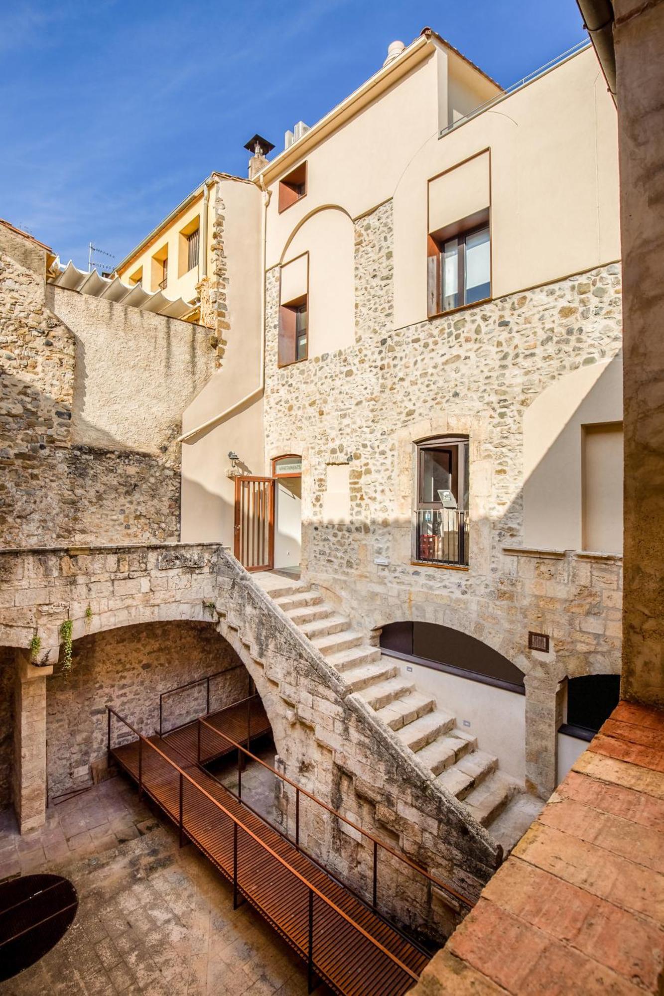 Can Cintet 3 Apartamento Con Terraza En Besalú Εξωτερικό φωτογραφία